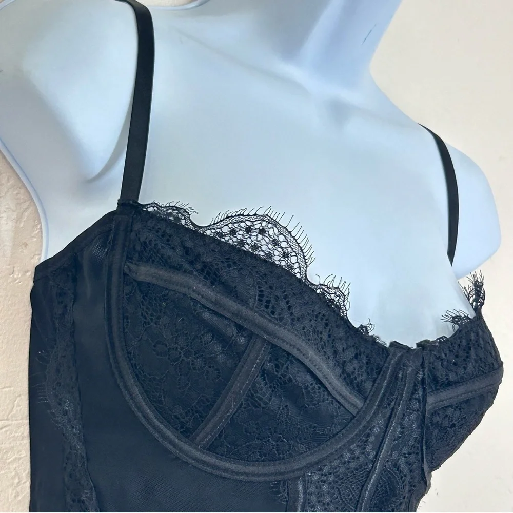 Ryan Destiny Whimsigoth Corset Top Black Size L Eyelash Lace Trim Mesh